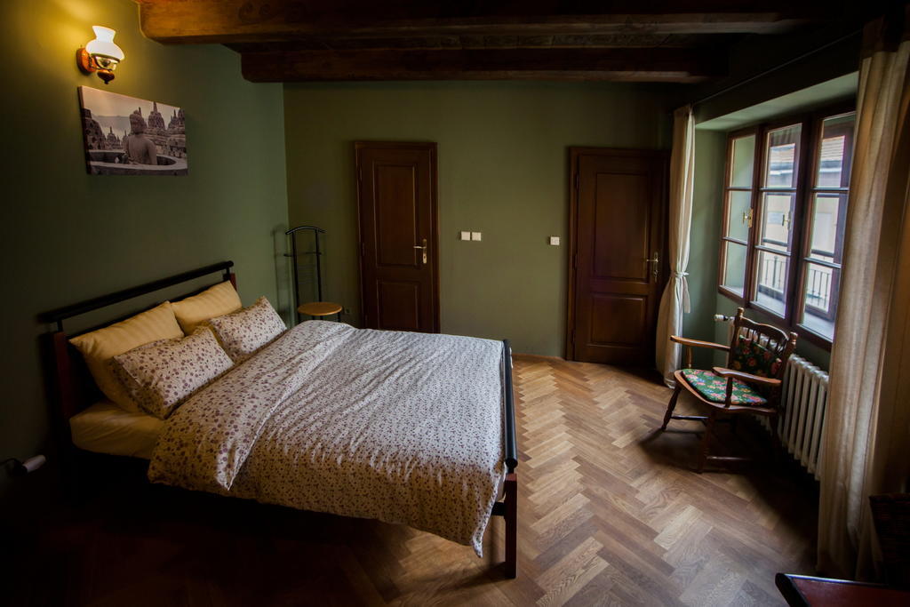 Apartment Nerudova By Interhome Prague Bilik gambar